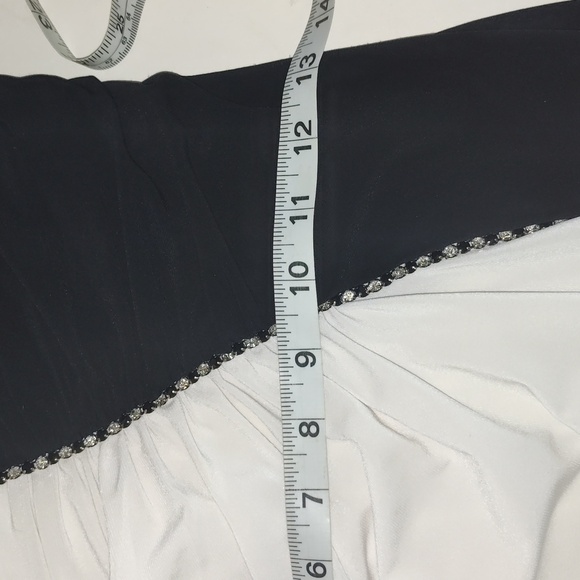 Cache Black And White Off One Shoulder  Size 6 Vintage Full Length - Picture 13 of 15